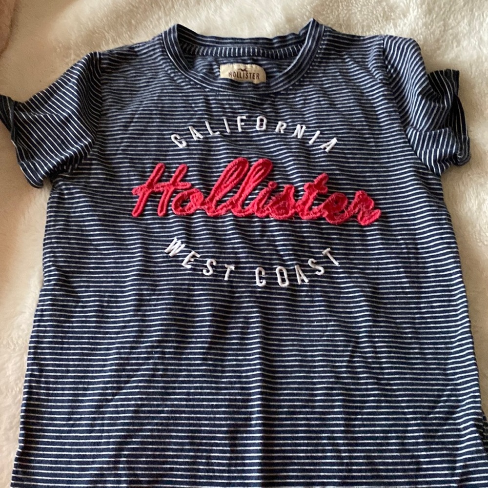 Hollister top! Size xsmall! NWOT!
